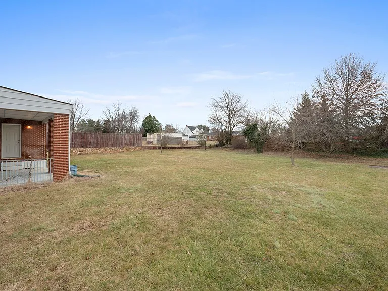 3113 Oaklawn Ave NW — Photo 4