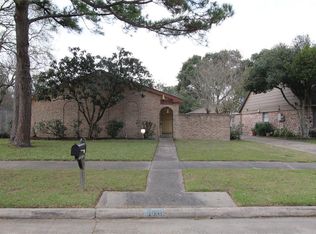 9618 S Petersham Dr, Houston, TX 77031