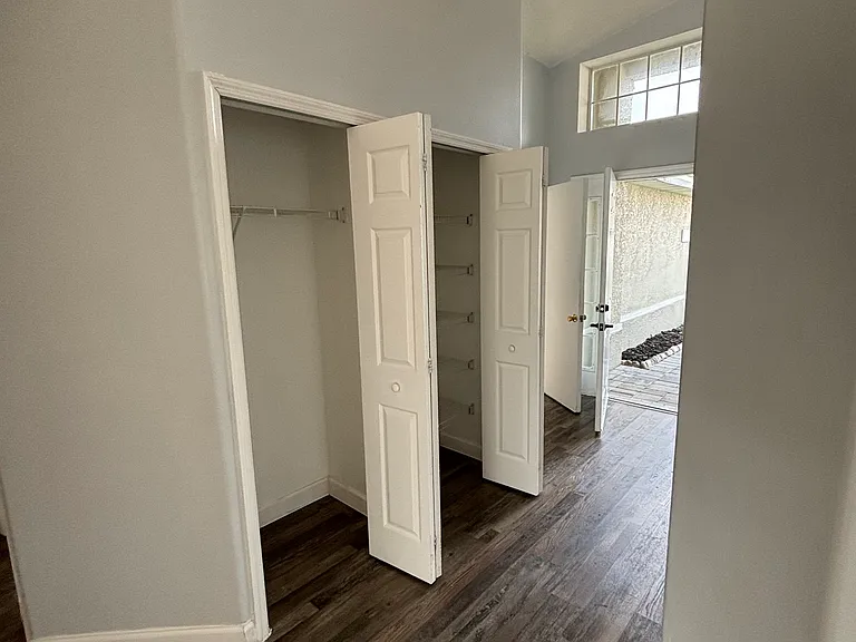 1313 Heather Lake Dr — Photo 15