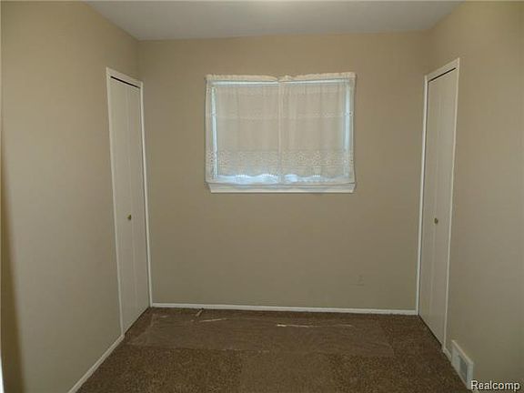 5th image of 8123 New Bradford Blvd