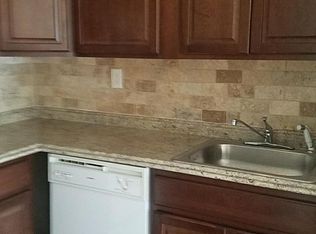 40 Wolkoff Ln, Staten Island, NY 10303