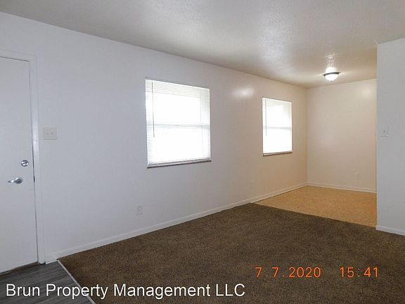 5th image of 2716 Holbrook Dr APT 7