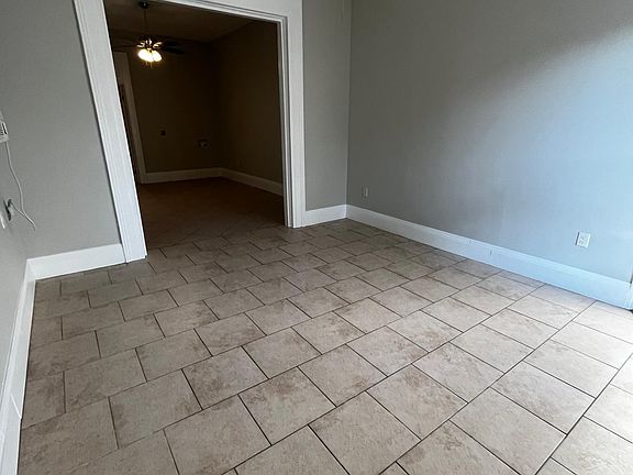 3rd image of 3024 Cleveland Ave