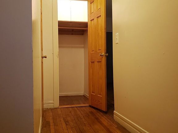 4th image of 711 W 171st St #36