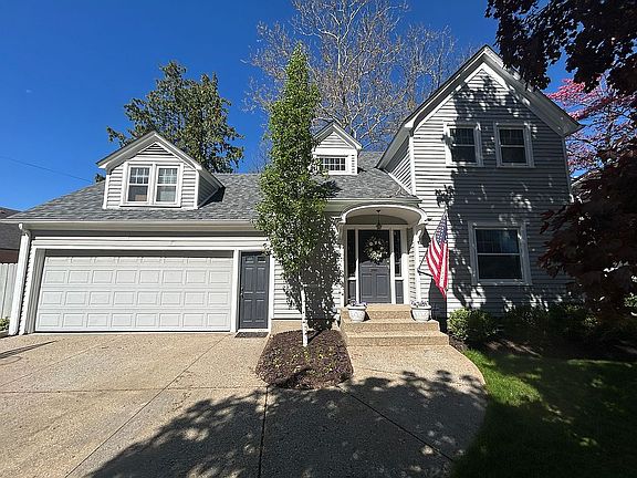 2nd image of 517 Ludlow Ave