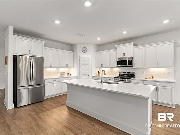 5th image of 578 Golden Leaf Ave