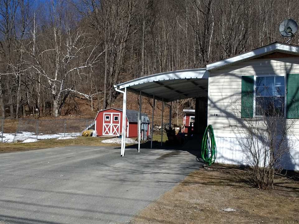 2nd image of 74 Upper Rd