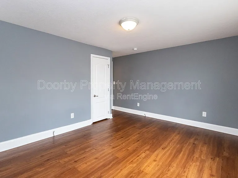 1707 Kirby Ave #C — Photo 12