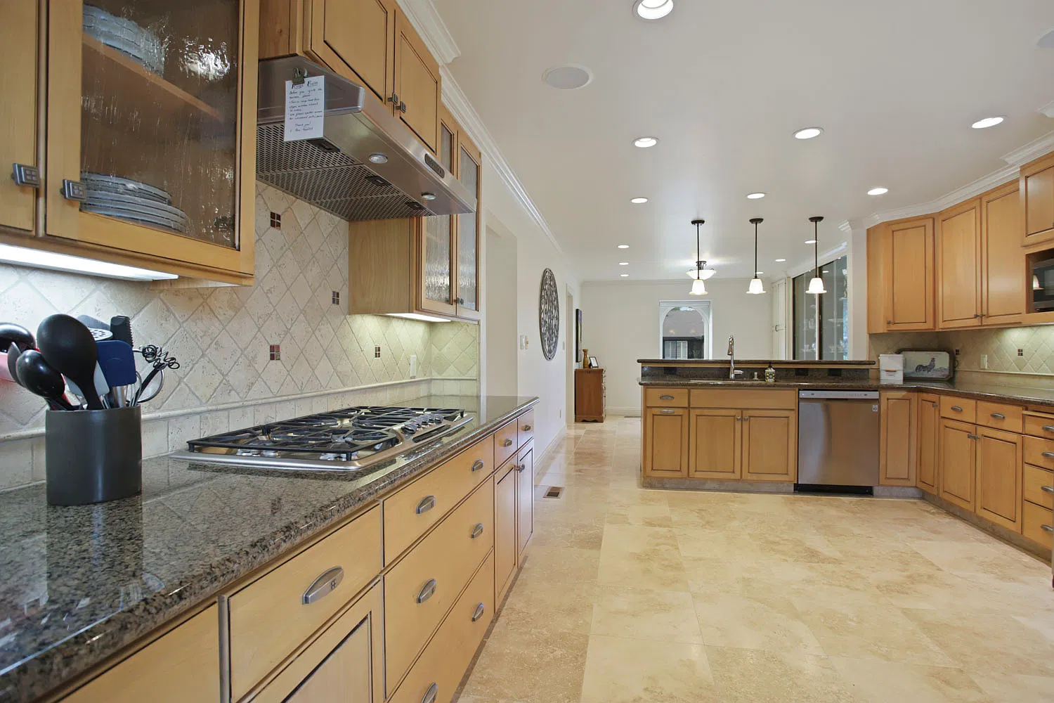 2925 Park Oak Dr — Photo 4
