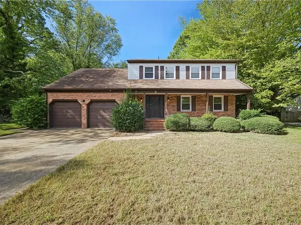 5 Bennett Farm Rd, Poquoson, VA 23662