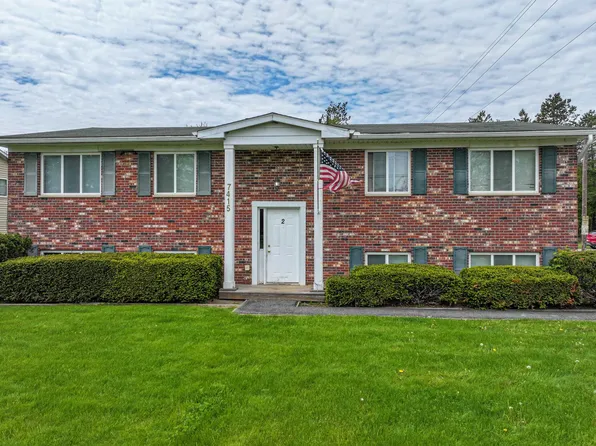 7415 Roger Thomas Dr #2, Mount Morris, MI 48458