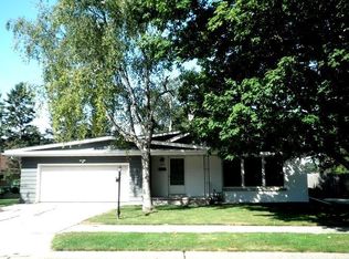 1444 N 10th St, Manitowoc, WI 54220