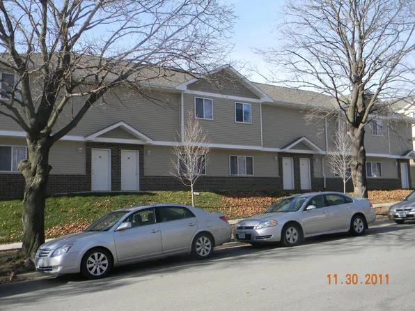 2615 Walnut St, Cedar Falls, IA