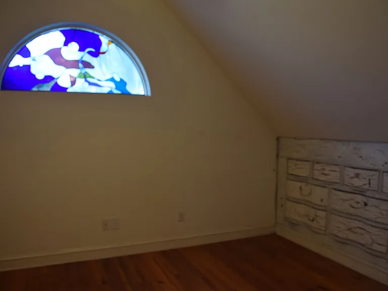 3 bed, 2.0 bath, 1530 sqft, $1,900 — Photo 10