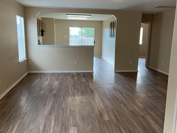 2nd image of 140 Mood Lake Dr