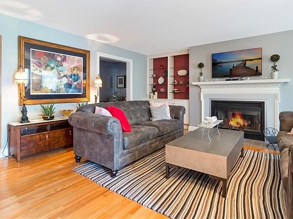 3rd image of 1119 Delaware Ave APT 3
