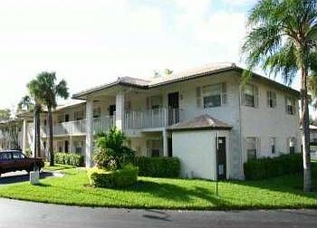1st image of 5550 Lakeside Dr APT 103