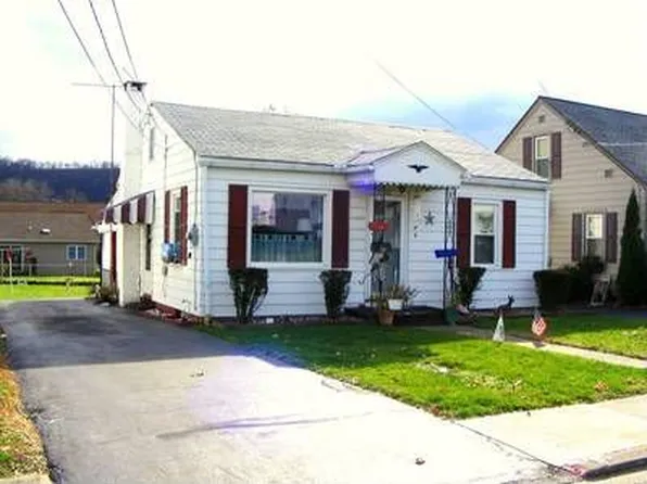 412 W 9th St, Bloomsburg, PA 17815