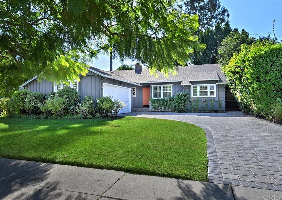 1st image of 13630 Valleyheart Dr N