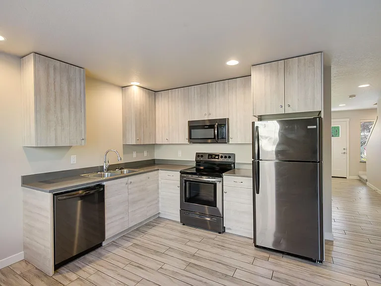 Cameo Townhomes — Photo 17