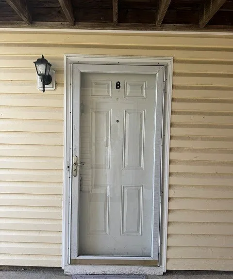 506 Mystic Dr #B — Photo 3