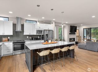 Lakehouse Residences, Newcastle, WA 98056
