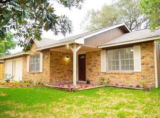 7206 Sharpview Dr, Houston, TX 77074