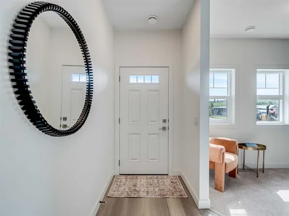 200 E Southridge Dr #1306, Okotoks, AB T1S 0N8