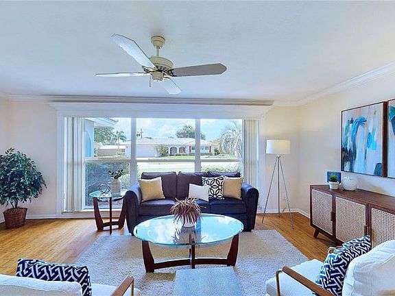 5th image of 13945 Bonnie Brae Dr