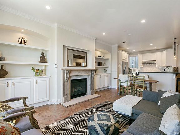 3rd image of 2355 Bay St APT 3