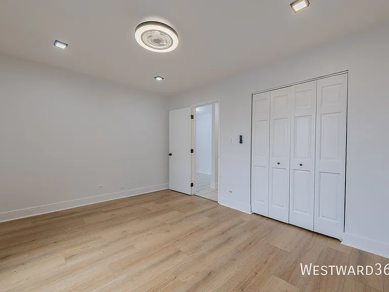 6320 W 79th St #2SE — Photo 14