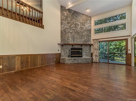 2nd image of 14 Glenolden Dr