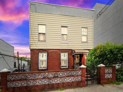 1532 Bergen Street, Brooklyn, NY, 11213
