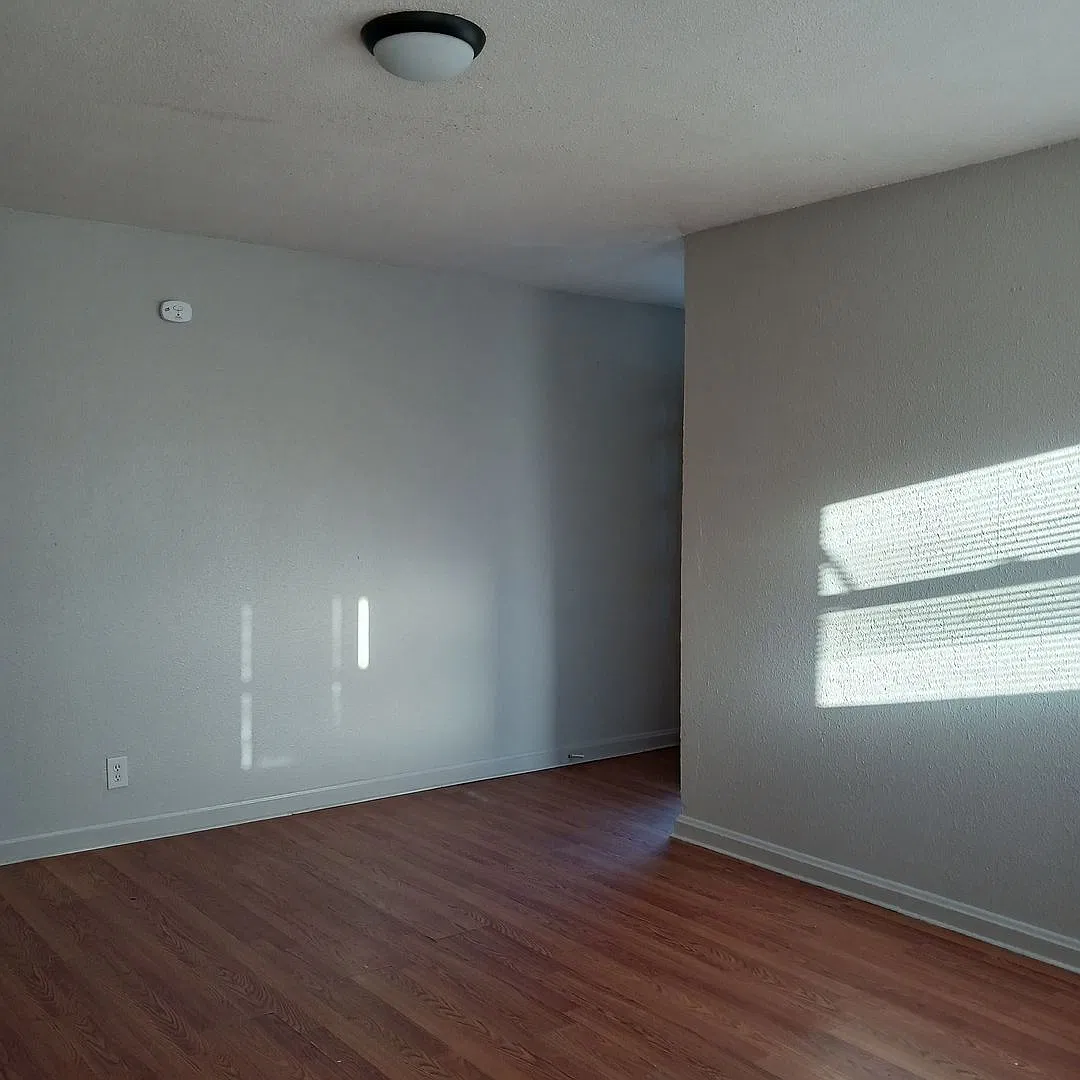 1405 SW 12th — Photo 4