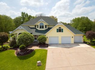 7810 35th Ave, Moline, IL 61265