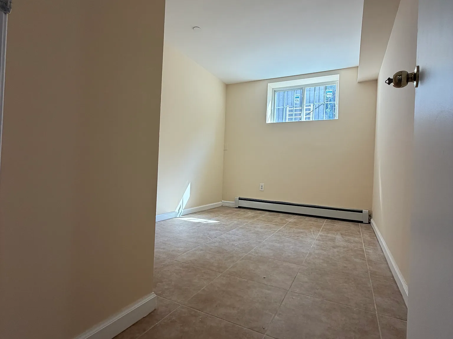 211th St, Bayside — Photo 4