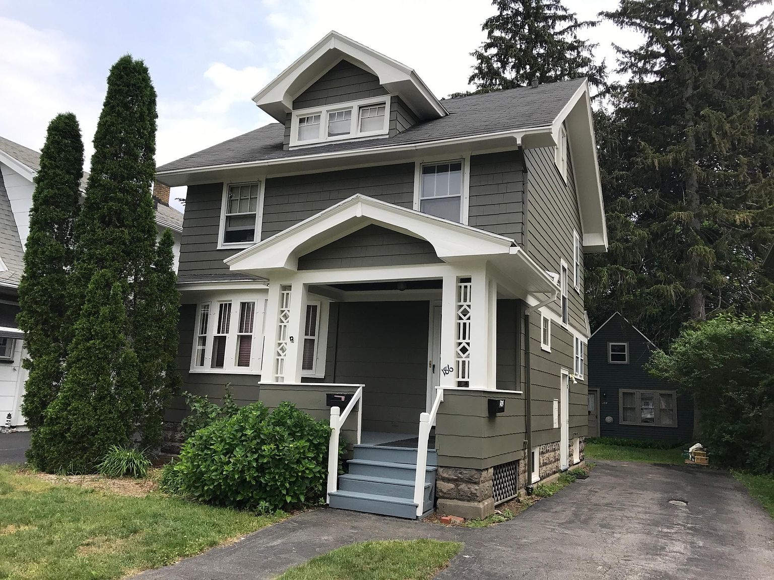 186 Woodstock Rd, Rochester, NY 14609 | Zillow