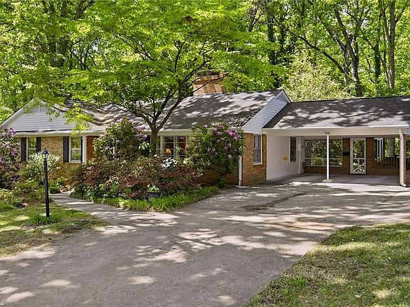 2nd image of 706 Friar Tuck Rd