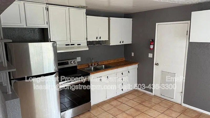 2 bed, 1.0 bath, 840 sqft, $1,795 — Photo 3