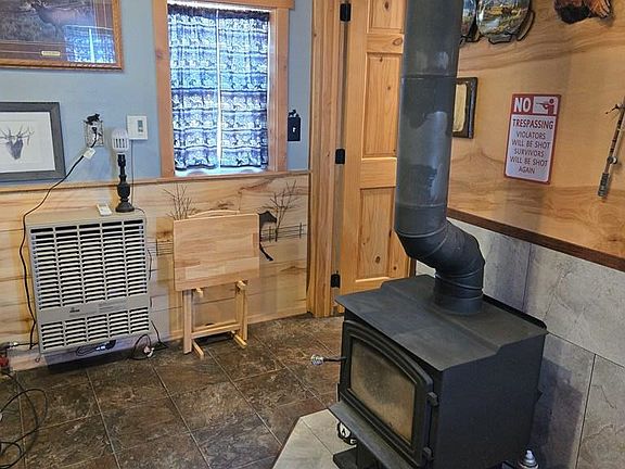 5th image of 15 Bond St