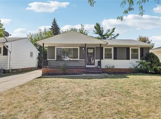 15812 Morning Star Ave, Maple Heights, OH 44137