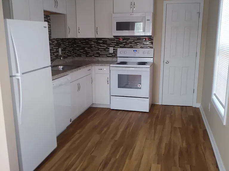 Built In Microwave and Dishwasher Built In Microwave and Dishwasher