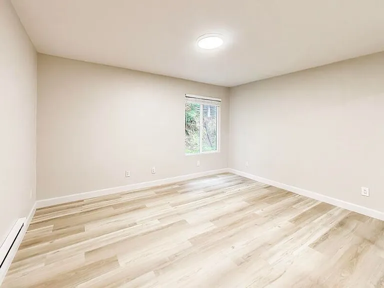 25 Devonshire Blvd #1 — Photo 12
