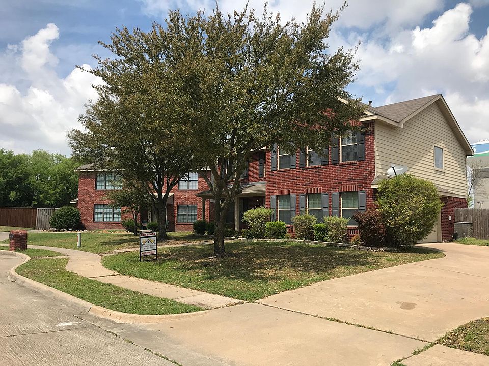 1st image of 3490 Hawthorne Trl