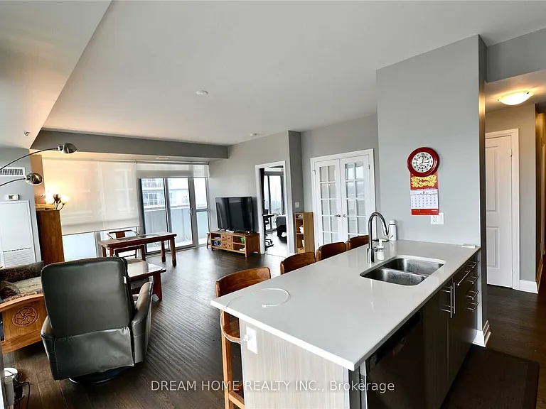 55 Speers Rd #1609 — Photo 4