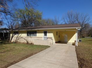 200 W McCormick St, Prairie Grove, AR 72753