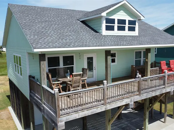 2291 E Lobster St, Crystal Beach, TX 77650