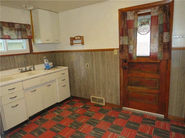 1606 Oneida Valley Rd, Chicora, PA 16025