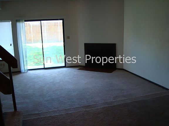 2nd image of 1076 E Navajo St
