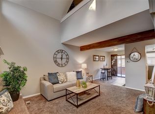 8871 W Yale Ave, Lakewood, CO 80227